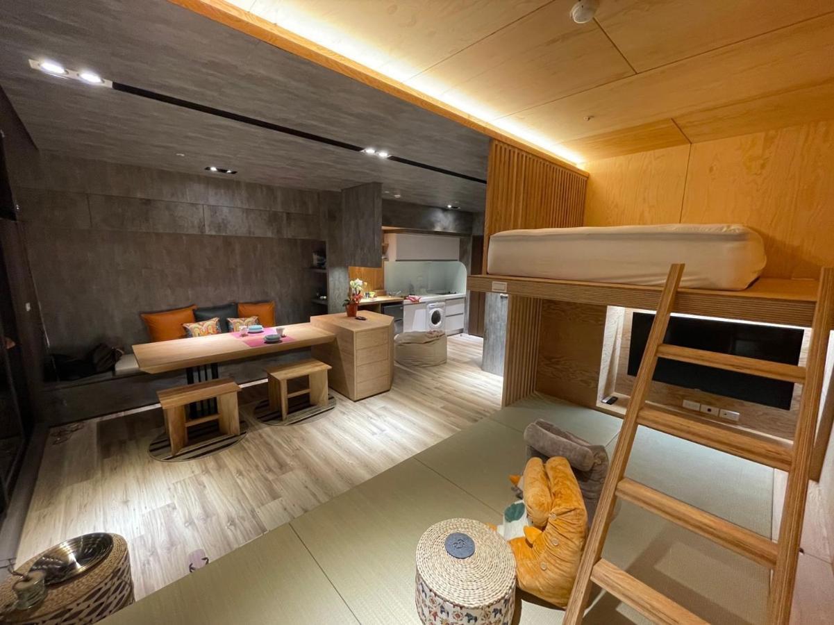 Toucheng Happyhouse頭城黑皮家 附早餐アパートメント エクステリア 写真