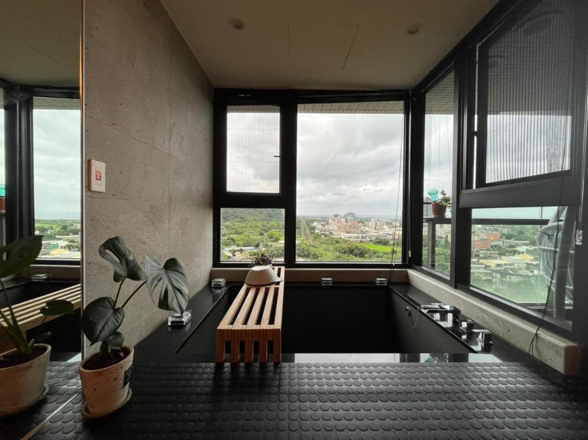 Toucheng Happyhouse頭城黑皮家 附早餐アパートメント エクステリア 写真