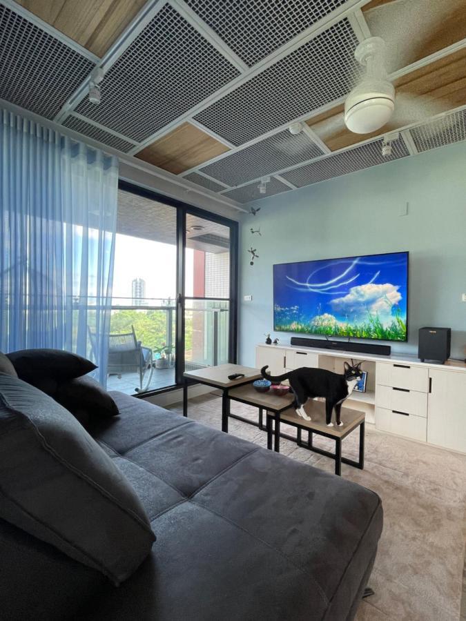 Toucheng Happyhouse頭城黑皮家 附早餐アパートメント エクステリア 写真