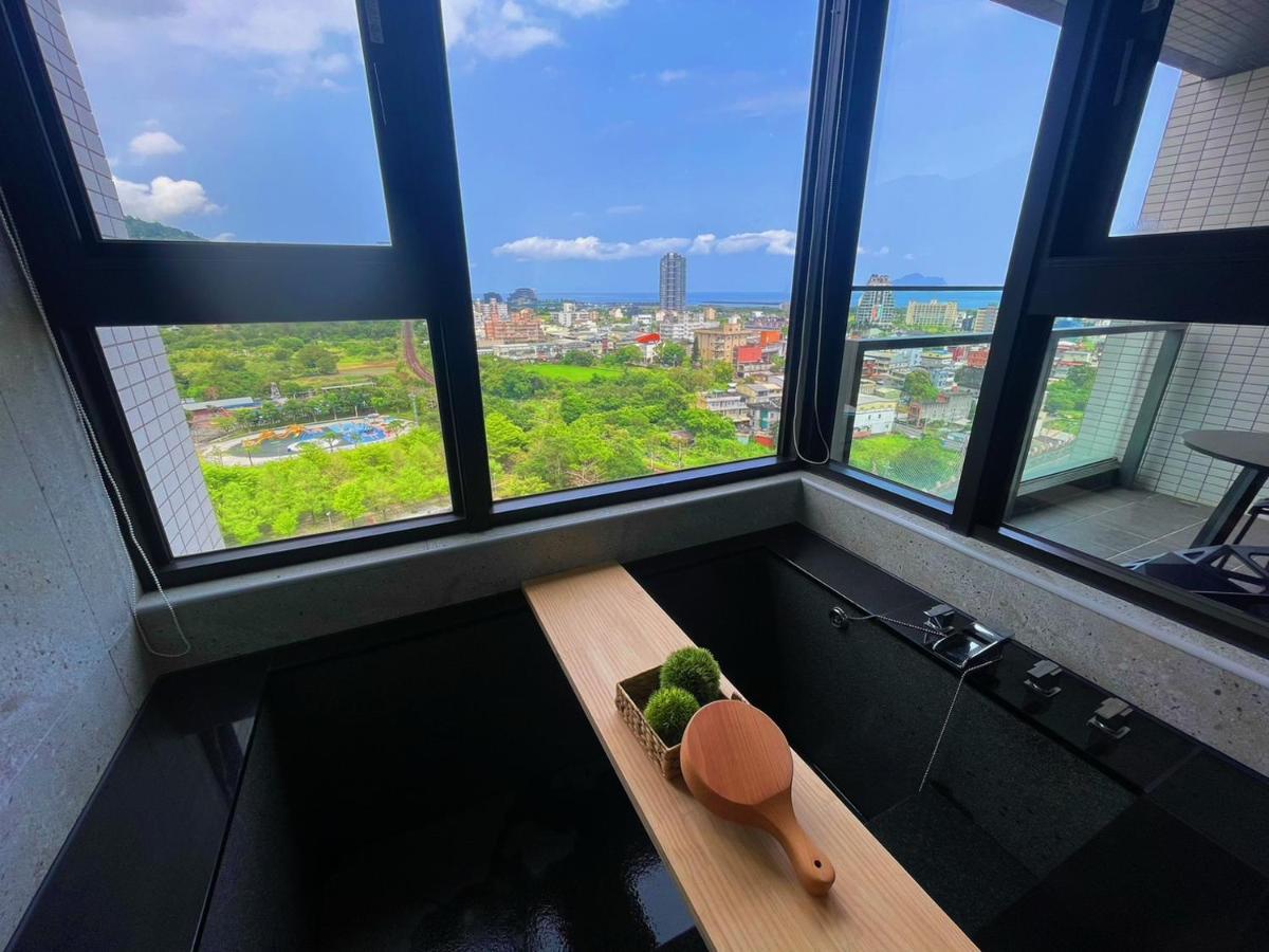 Toucheng Happyhouse頭城黑皮家 附早餐アパートメント エクステリア 写真