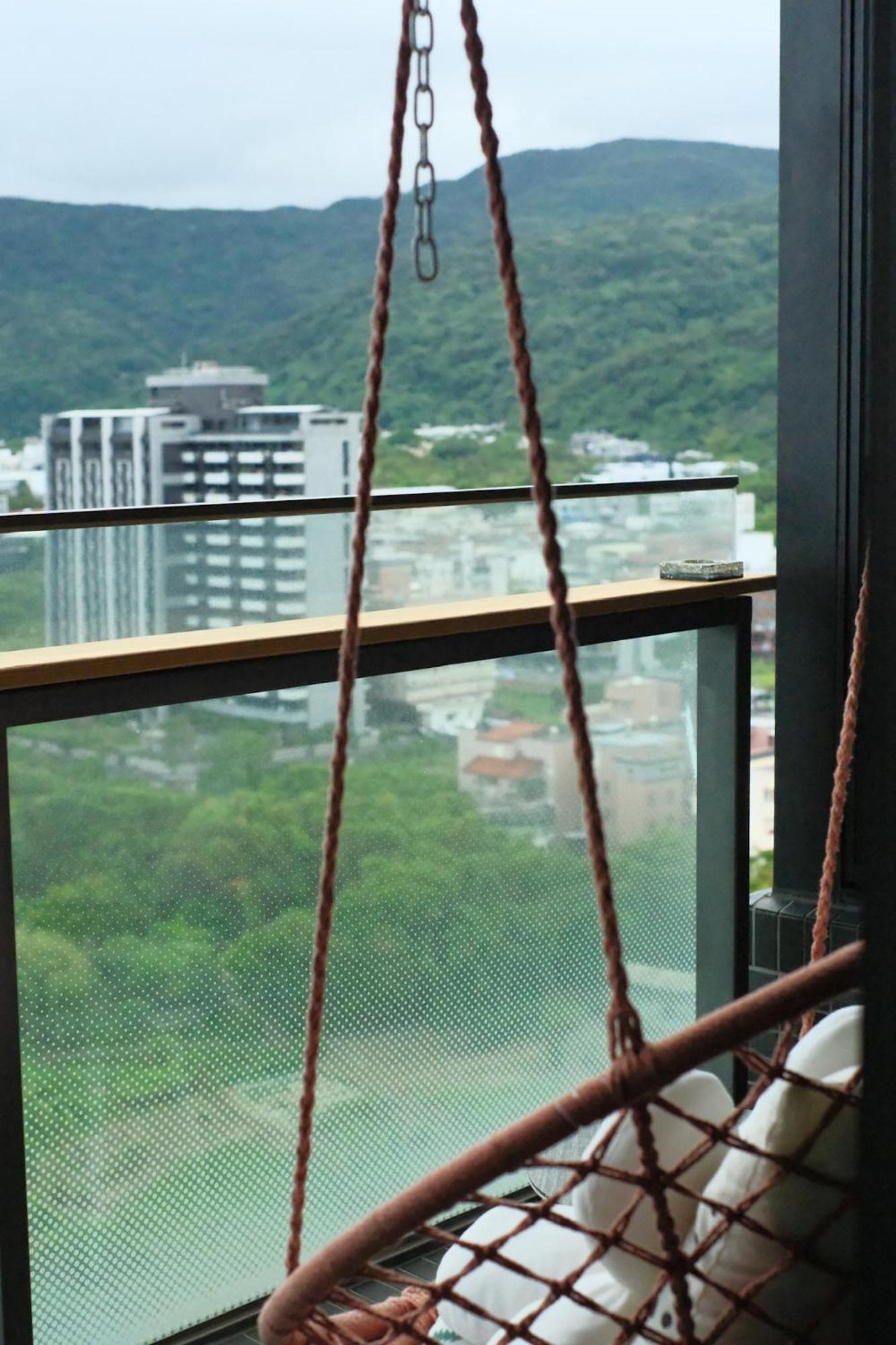 Toucheng Happyhouse頭城黑皮家 附早餐アパートメント エクステリア 写真